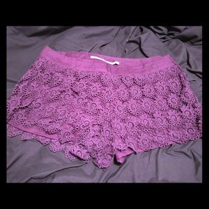 Plus Size Scalloped crochet shorts